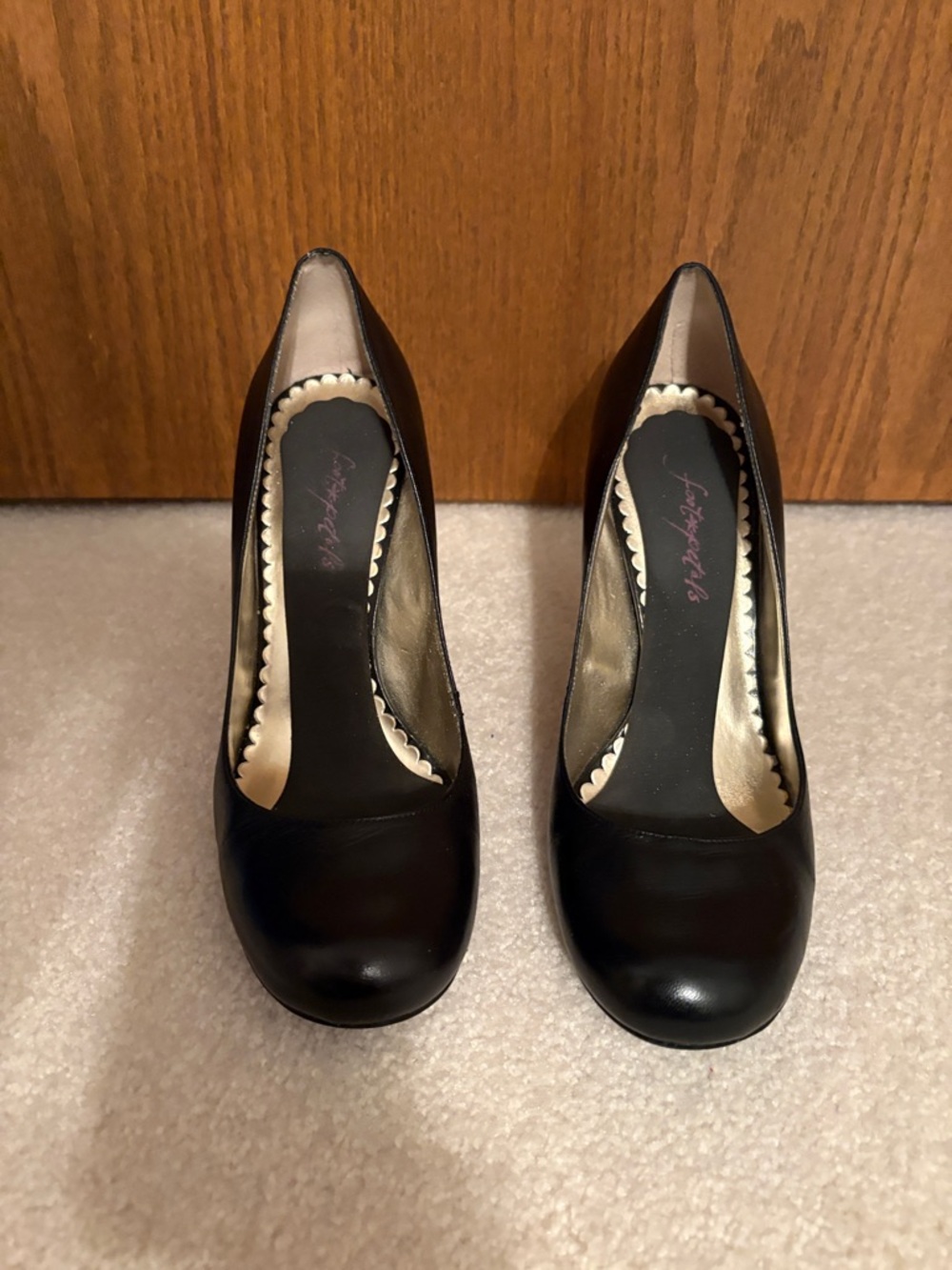 Vintage Jessica Simpson Black Leather JS-Henri Round-Toe Pumps  9B NEVER WORN!